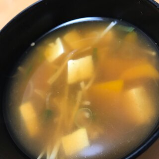 豆腐たっぷり豆板醤スープ